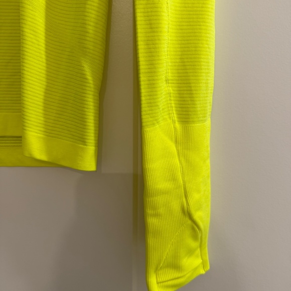 Lululemon Swiftly Tech Long Sleeve - Picture 2 of 6